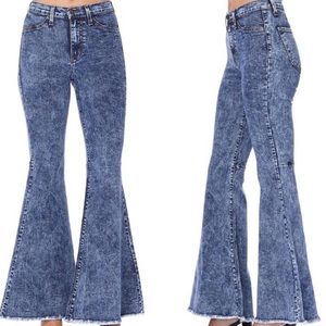 Judy Blue Super Flare High Waist Acid Wash Jean